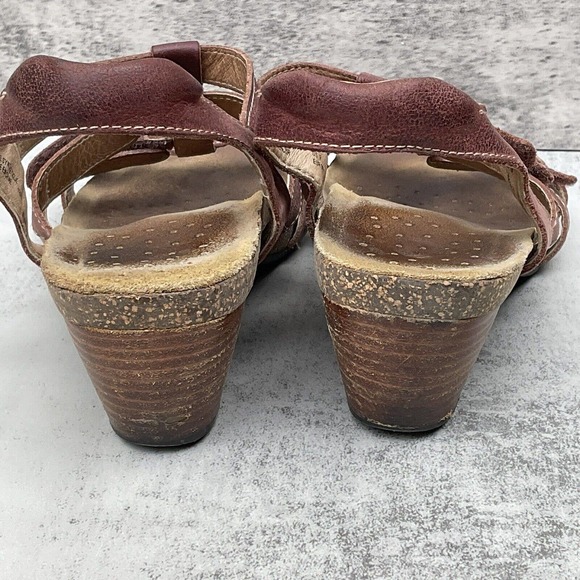 Taos Spirit Women's Size 9 Red Multi Strap Cork 2” Heel Sandals - Picture 8 of 9